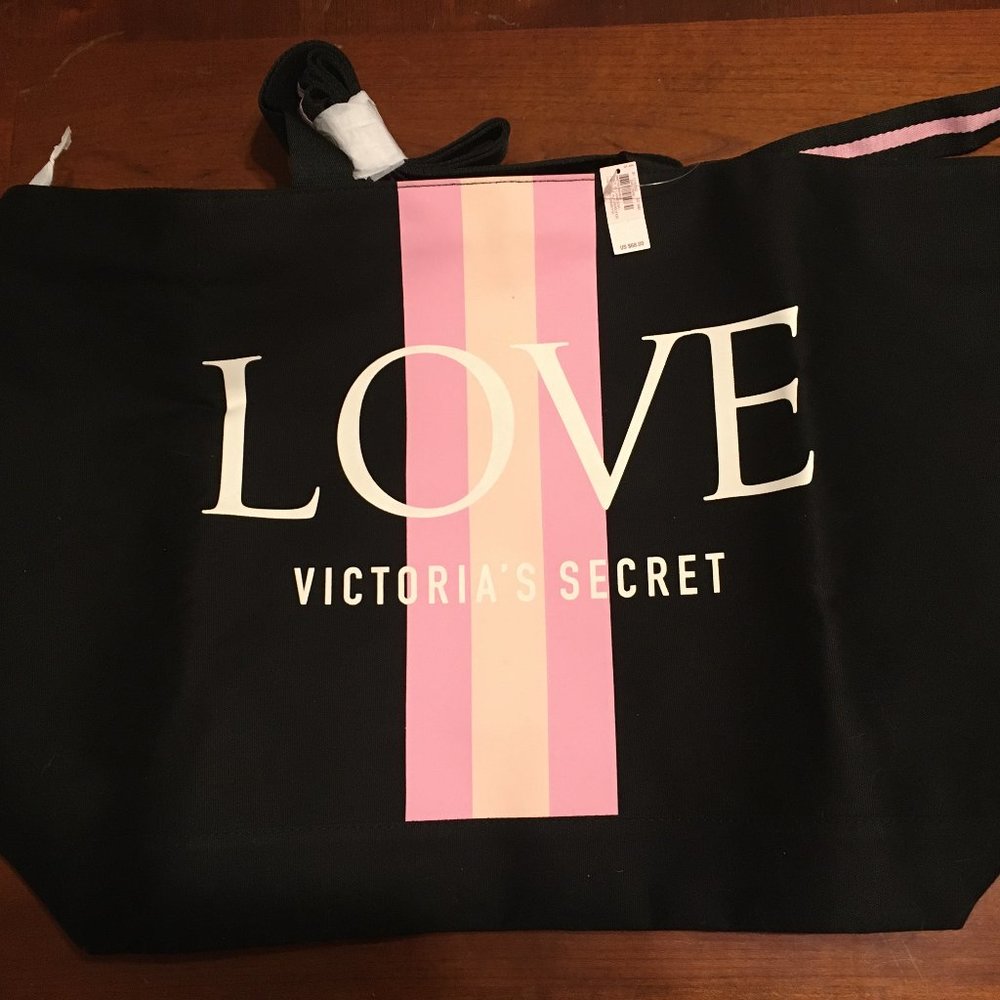 NWT Victoria Secret "Love" bag